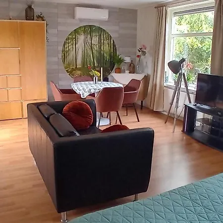 ベッド・アンド・ブレックファスト In Ons Bakhuis
